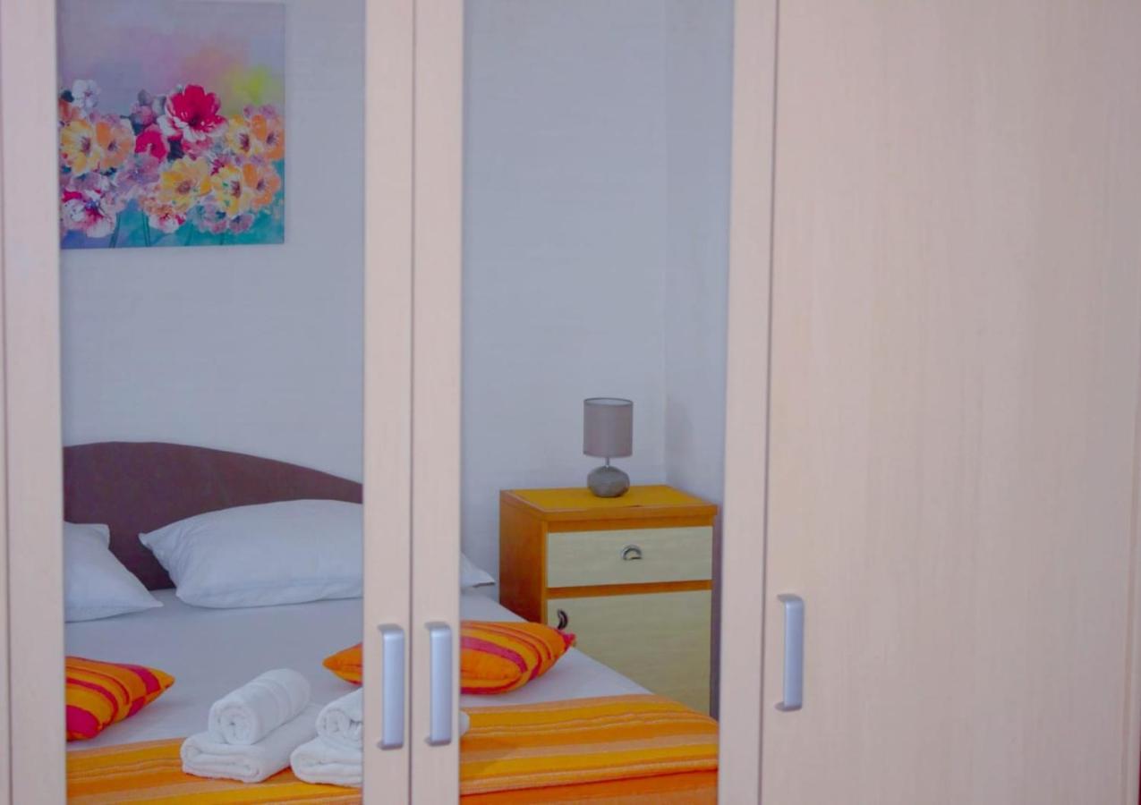 Apartment Ema Trogir Bagian luar foto