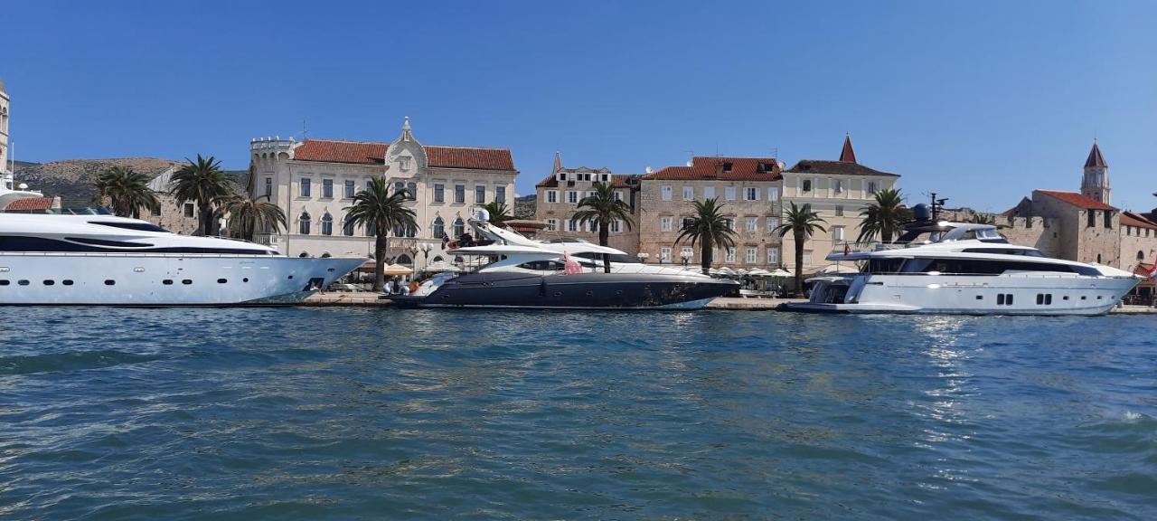 Apartment Ema Trogir Bagian luar foto